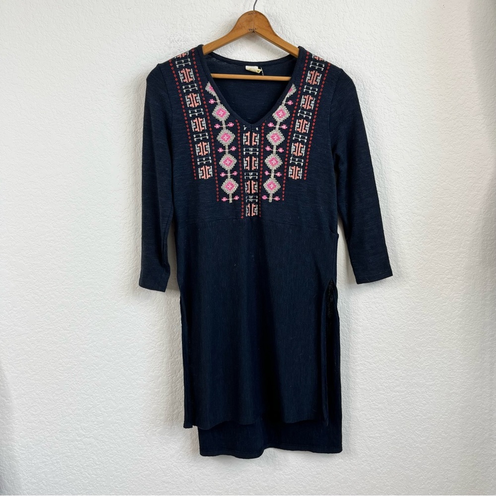 Anthropologie Akemi Kin Embroidered Savin Long Tunic Split Hem